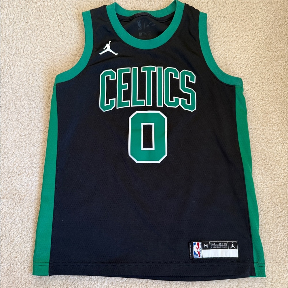 Pre-loved Nike Dri-FIT Boston Celtics Jayson Tatum #0 Youth Jersey Size M